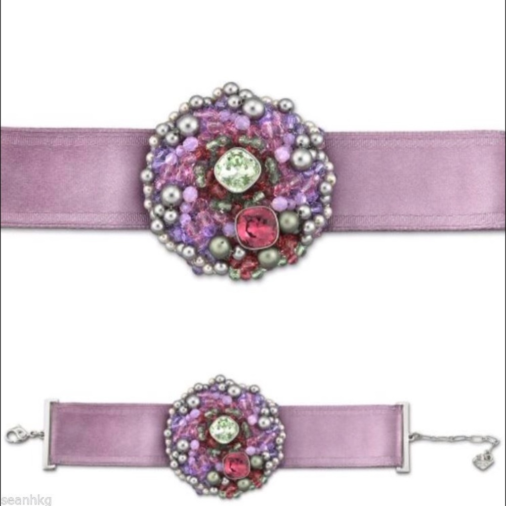 🎉taking offers🎉Swarovski Ribbon bracelet NWT,